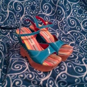 ✨Steve Madden sandals (clogs)✨